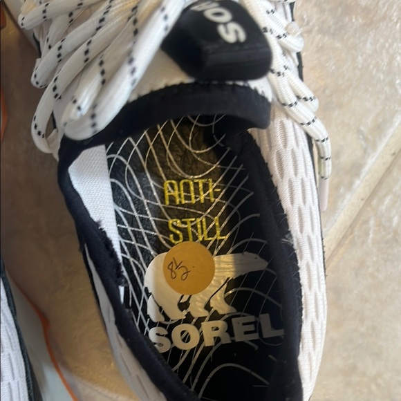 SOREL Kinetic Impact Ii Lace Sneaker :: size 8.5 :: colors-sea salt, koi - Picture 8 of 10